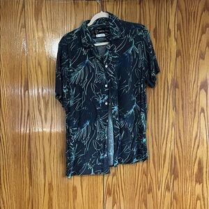 Original Use Black and Green Leaf Print Shirt